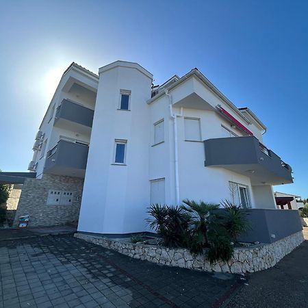 Apartment Karlo نوفاليا المظهر الخارجي الصورة