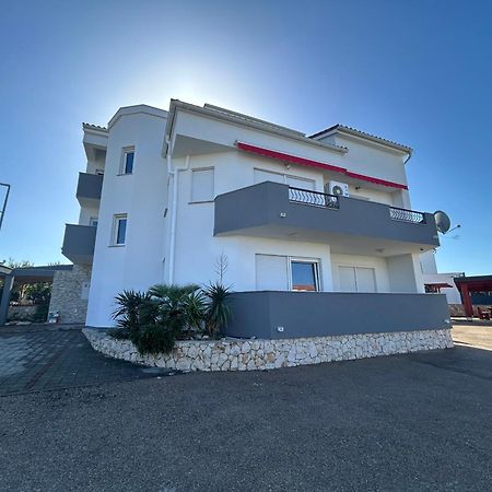 Apartment Karlo نوفاليا المظهر الخارجي الصورة