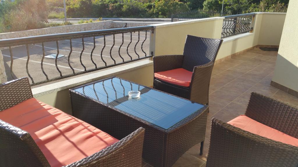 Apartment Karlo نوفاليا المظهر الخارجي الصورة